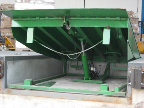 固定式登車橋  固定式登車橋